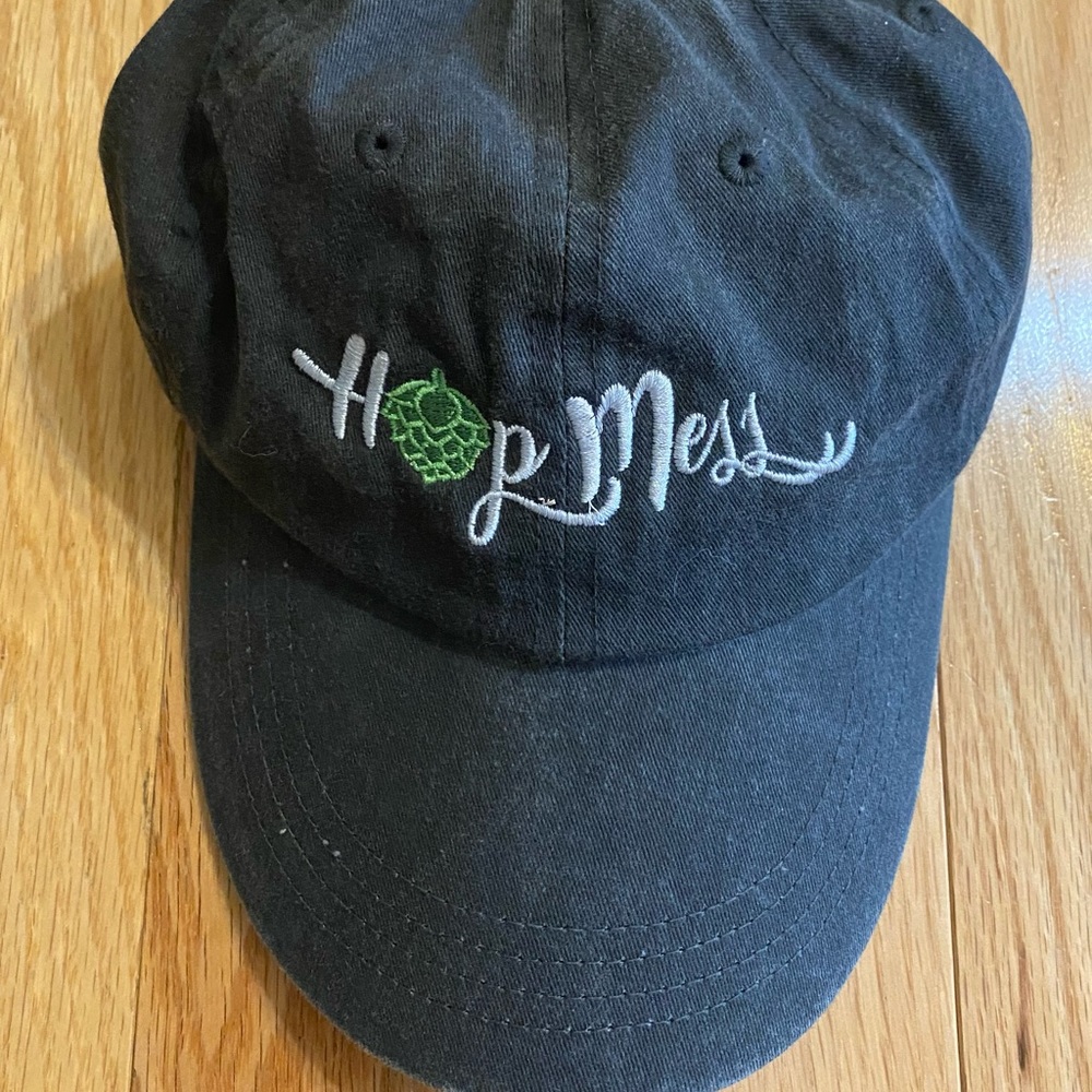 Hop Mess hat